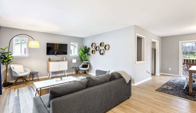 Gorgeous Four Bedroom Secluded Getaway