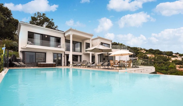 Gorgeous home in Les Adrets-de-l'Estére