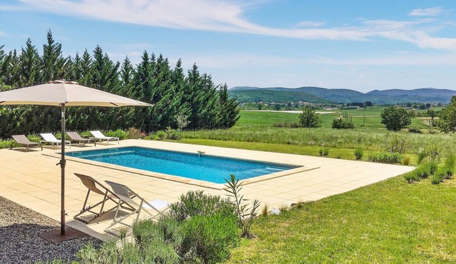 Gorgeous home in Saint Jean De Maruejol