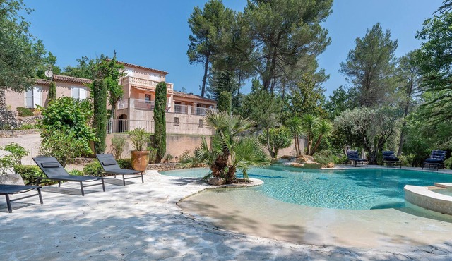 Gorgeous home in Saint-Maximin-la-Saint