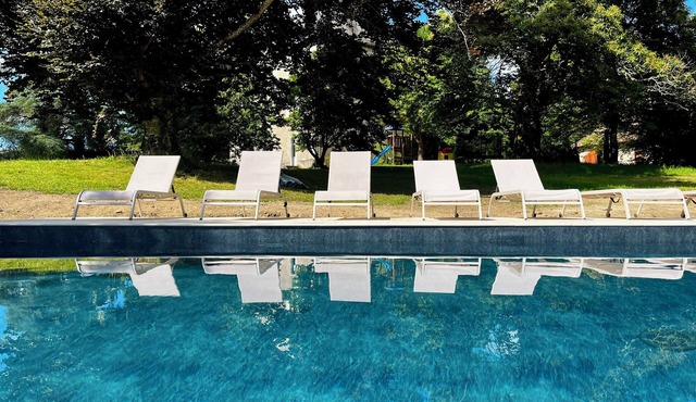 Gorgeous family house in the green hills of the Limousin.