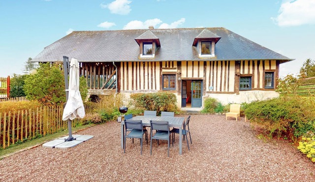 Gorgeous home in St.Marguerite d.Loges with sauna