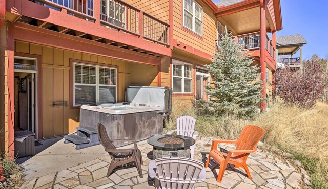Gorgeous Fraser Townhome w/Private Hot Tub!