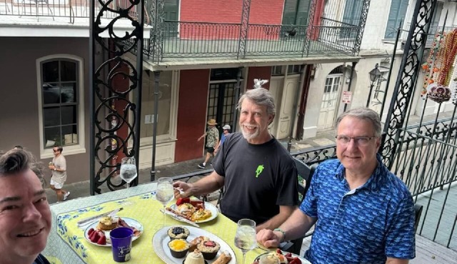 Gorgeous French Quarter home next to Jackson Square! Perfect for Mardi Gras!