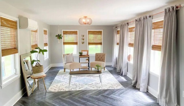 Gorgeous, Fully Remodeled Open Floor-Plan!