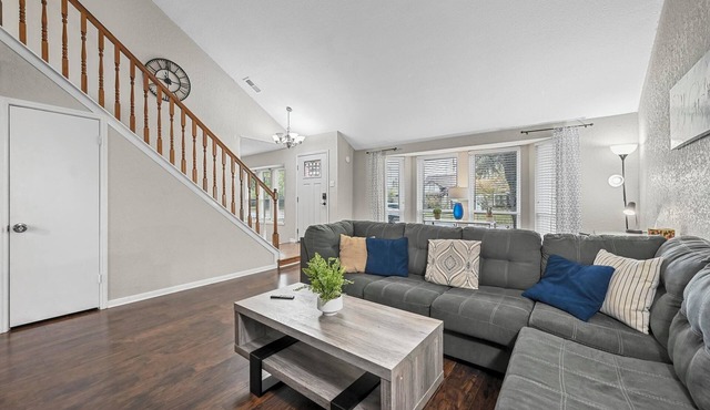 Gorgeous Garland 3BR Getaway