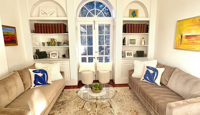 Gorgeous Georgetown entire Row Home with elevator