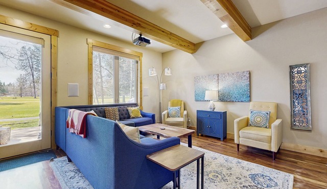 Gorgeous golf course townhome with great views, gas fireplace, EV charger