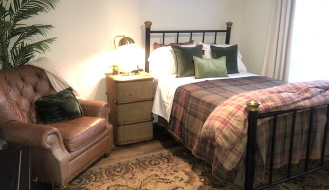 Gorgeous Green Room Suite, Safe, Quiet