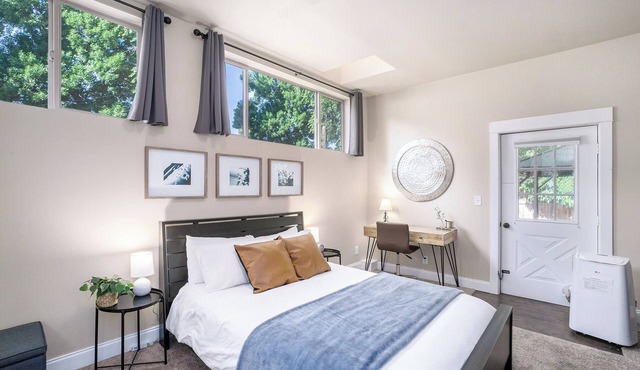 Gorgeous Guest Suite. Walk to Old Town & CSU!