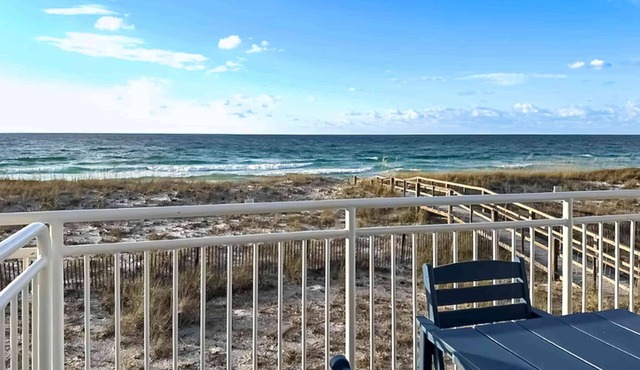 Gorgeous Gulf front townhome, Gas grill and beach access