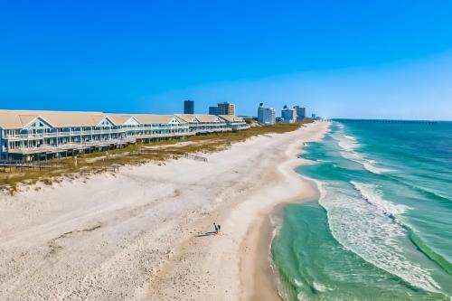 Gorgeous Gulf front townhome Gas grill and beach access