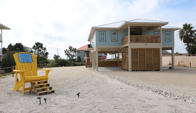 Gorgeous Gulf views! 4BR and 4BA, Private Pool and Steps to the Gulf.