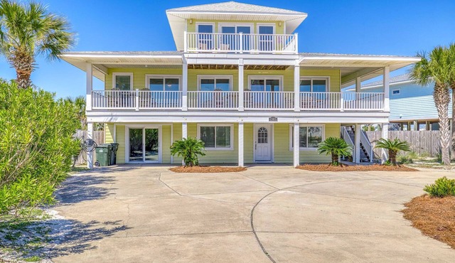 Gorgeous Gulf Views of the Emerald Green Waters! Private heated pool