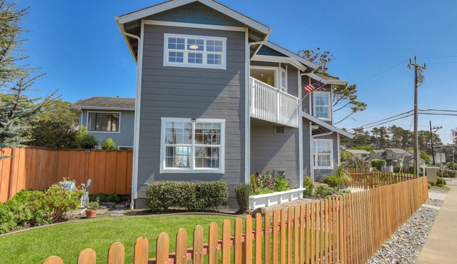 Gorgeous Half Moon Bay Home