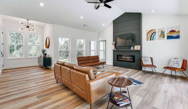 Gorgeous Harrison Getaway w/Patio & Kayak!