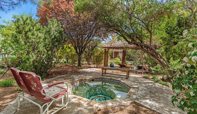 Gorgeous Historical Santa Fe Home Near Plaza