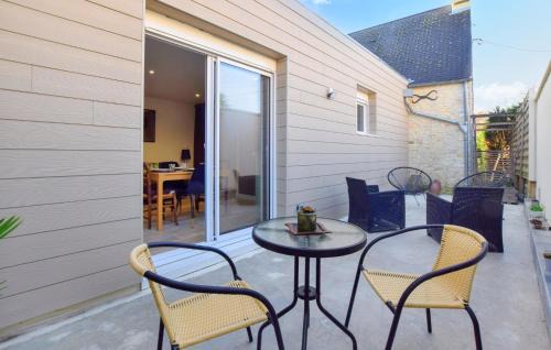 Gorgeous Home In Esquay-Sur-Seulles