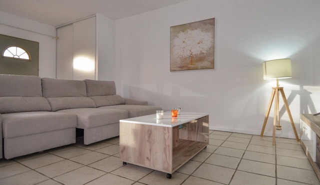 Gorgeous home in Pont Saint Esprit