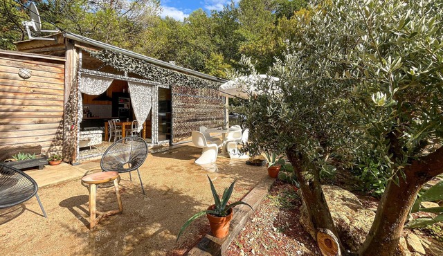 Gorgeous home in Salon-de-Provence with WiFi