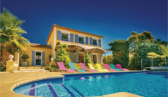 Gorgeous Home In Thézan-Lès-Béziers With Wifi