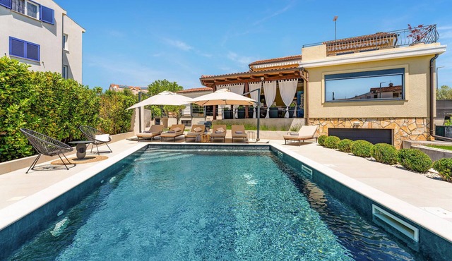 Gorgeous home in Biograd na moru with sauna