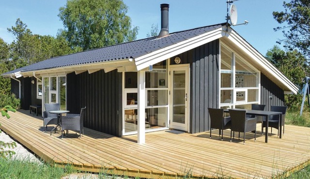 Gorgeous home in ålbæk with kitchen