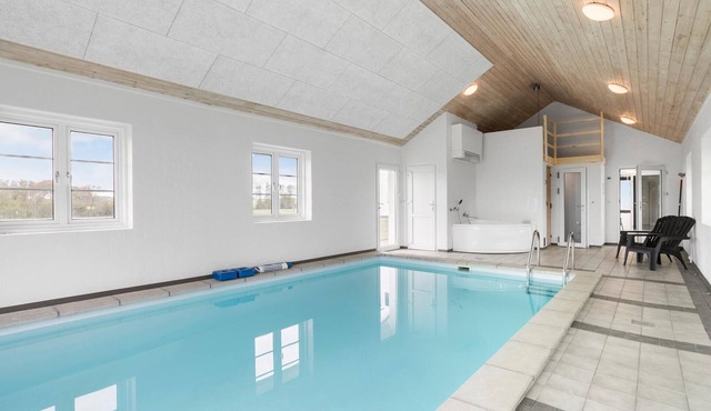 Gorgeous home in Aakirkeby with sauna