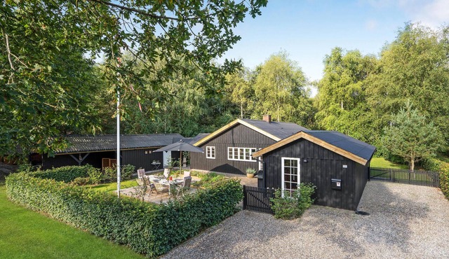 Gorgeous home in Ansager with kitchen