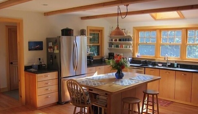 Gorgeous Home in Aquinnah, Walk to the Beach, AIR CONDITIONING