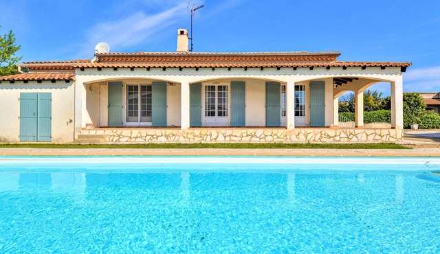 Gorgeous home in Bellegarde