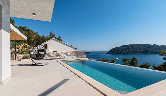 Gorgeous home in Blato with sauna