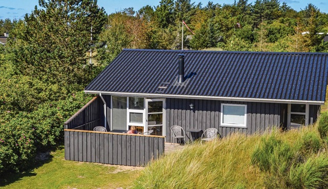 Gorgeous home in Blokhus with kitchen