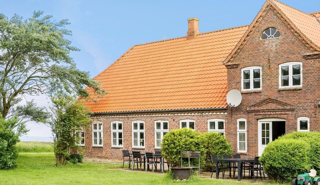 Gorgeous home in Bredebro with WiFi