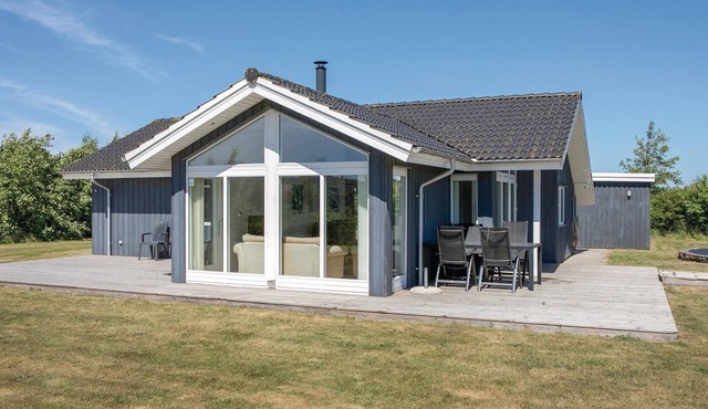 Gorgeous home in Brovst with sauna