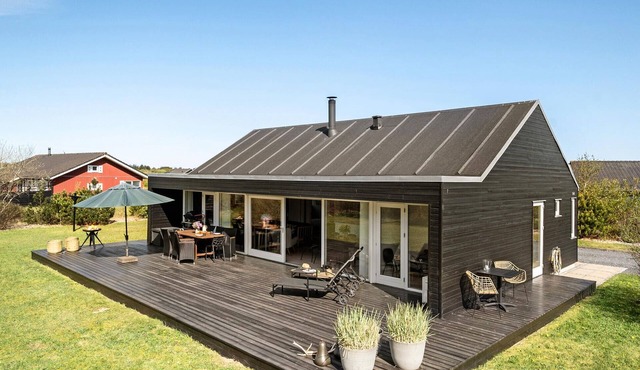 Gorgeous home in Brovst with sauna