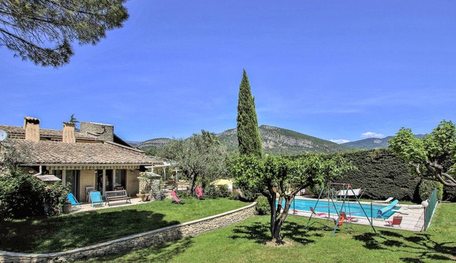 Gorgeous home in Condorcet