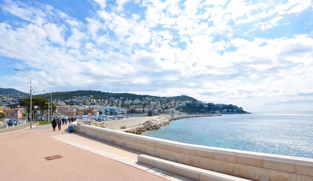 Gorgeous home in Contes with kitchen