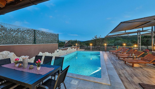 Gorgeous home in Divojevici