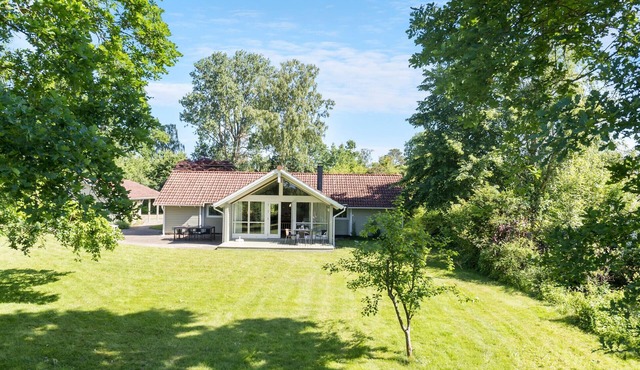 Gorgeous home in Dronningmølle