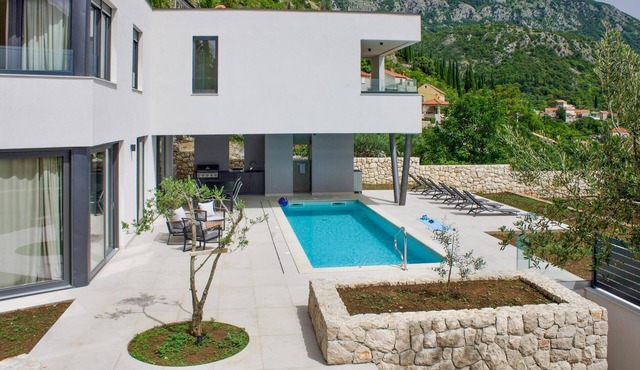 Gorgeous home in Dubravka