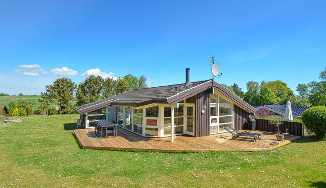 Gorgeous home in Ebeltoft with kitchen