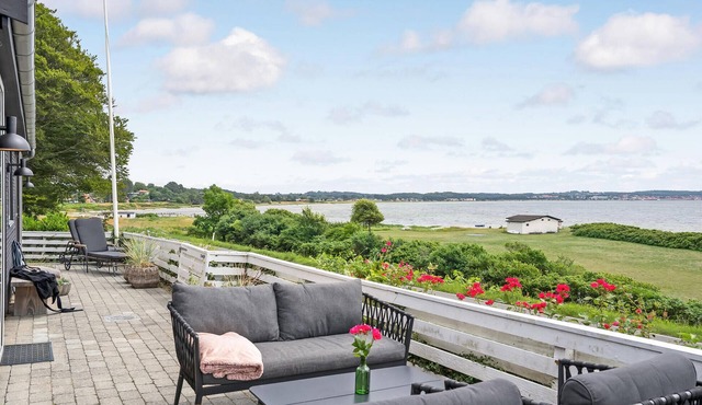 Gorgeous home in Ebeltoft with kitchen