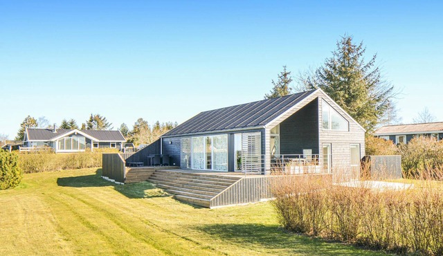 Gorgeous home in Ebeltoft with WiFi