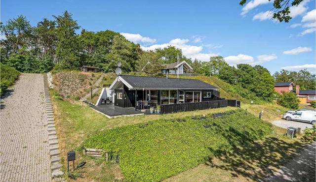 Gorgeous Home In Ebeltoft With Sauna