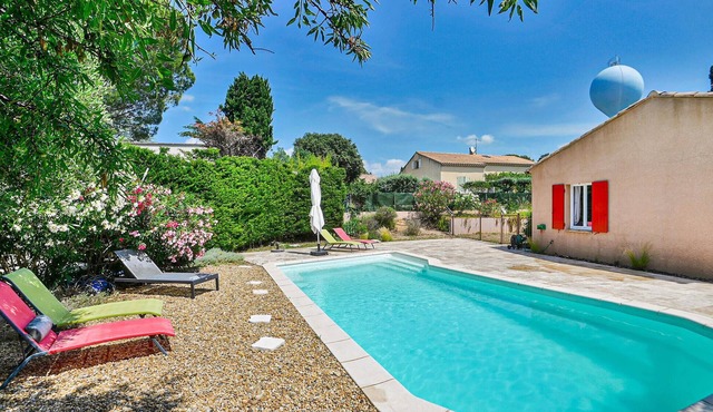 Gorgeous home in Eyragues