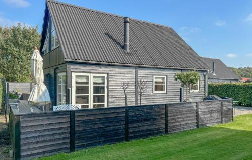 Gorgeous Home In Farsø With Wifi