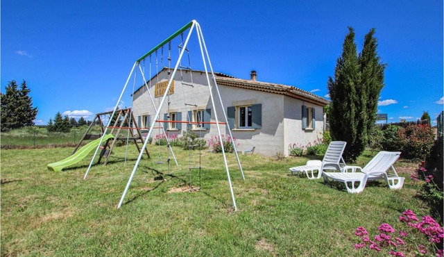 Gorgeous Home In Rochefort Du Gard With Kitchen