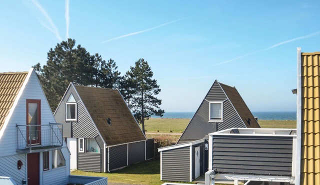 Gorgeous home in Gedser with WiFi