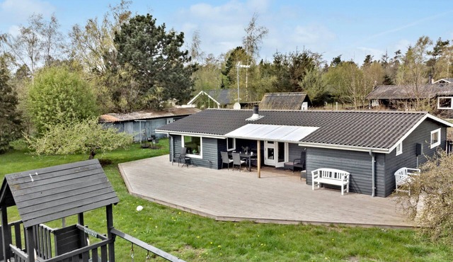 Gorgeous home in Gedser with WiFi